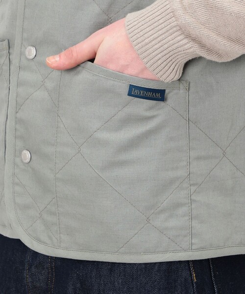 LAVENHAM(ラベンハム)の「LAVENHAM UNWADDED THORNHAM リネンコットン キルティングベスト(ベスト・メンズ・ライトグリーン/ブラック・M/L)」の10枚目の写真