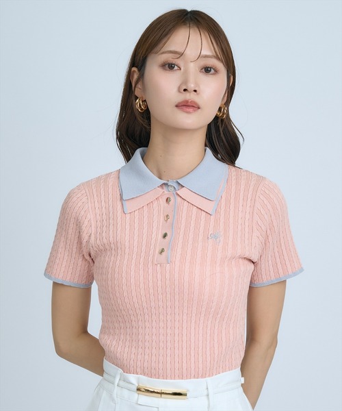 AND COUTURE(アンドクチュール)の「ダブルカラーケーブルポロニット(ニット/セーター・レディース・ピンク/ネイビー/イエロー/オフホワイト・FREE)」の4枚目の写真