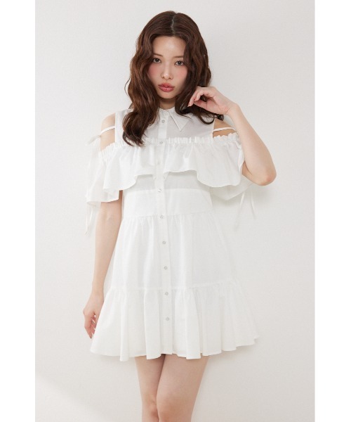 rienda(リエンダ)の「オフショルフリルティアードミニワンピース春服 夏服(シャツワンピース・レディース・ブラック/ライトブルー/ホワイト・SMALL/MEDIUM)」の19枚目の写真