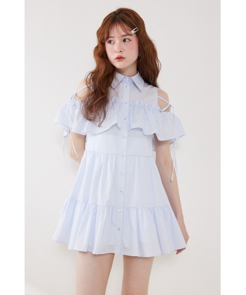 rienda(リエンダ)の「オフショルフリルティアードミニワンピース春服 夏服(シャツワンピース・レディース・ブラック/ライトブルー/ホワイト・SMALL/MEDIUM)」の8枚目の写真