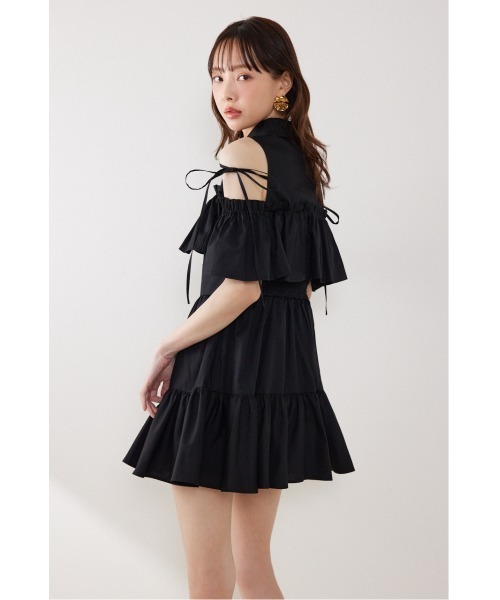 rienda(リエンダ)の「オフショルフリルティアードミニワンピース春服 夏服(シャツワンピース・レディース・ブラック/ライトブルー/ホワイト・SMALL/MEDIUM)」の22枚目の写真