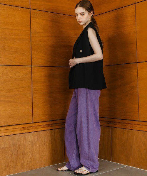 Maison INNESS(メゾンアイネス)の「カラーデニムケミカル加工バレルレッグパンツ<大きいサイズ有>(デニムパンツ・レディース・パープル/サンドベージュ/グリーン・4L/5L/S/M/L/LL/3L)」の6枚目の写真