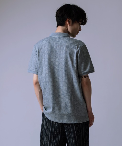 Crownor(クラウノアー)の「ウェーブジャガード 半袖ポロシャツ(ポロシャツ・メンズ・ブラック/グレー・LARGE/MEDIUM)」の5枚目の写真