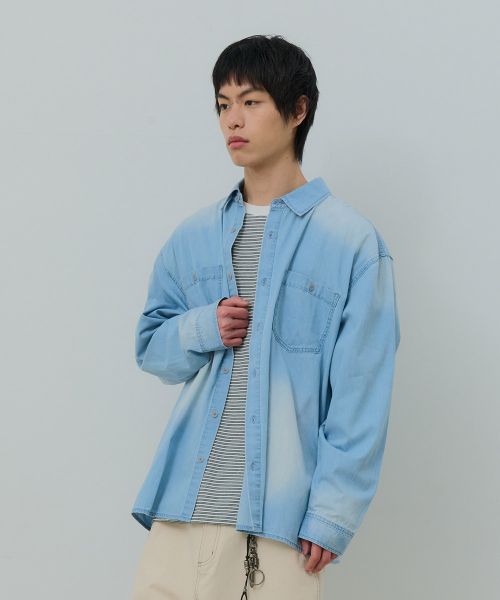 DESIRED(デシレッド)の「ライトウェイトデニムシャツ-FASK5401B0D(シャツ/ブラウス・レディース・ライトブルー・MEDIUM/LARGE/X-LARGE)」の6枚目の写真