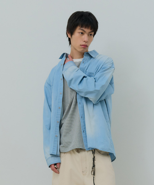 DESIRED(デシレッド)の「ライトウェイトデニムシャツ-FASK5401B0D(シャツ/ブラウス・レディース・ライトブルー・MEDIUM/LARGE/X-LARGE)」の4枚目の写真