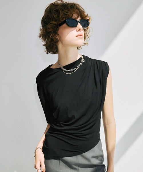 JOSE MOON（ジョゼムーン）の「GHATHER ASYMMETRY TSHIRT/ギャザーアシンメトリーTシャツ（Tシャツ/カットソー・レディース・グレー/アイボリー/ブラック・FREE）」の7枚目の写真