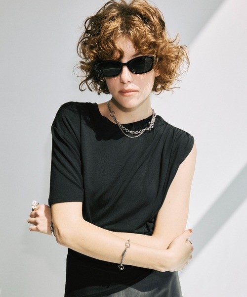 JOSE MOON（ジョゼムーン）の「GHATHER ASYMMETRY TSHIRT/ギャザーアシンメトリーTシャツ（Tシャツ/カットソー・レディース・グレー/アイボリー/ブラック・FREE）」の6枚目の写真