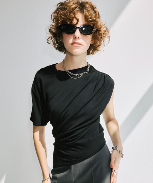 JOSE MOON（ジョゼムーン）の「GHATHER ASYMMETRY TSHIRT/ギャザーアシンメトリーTシャツ（Tシャツ/カットソー・レディース・グレー/アイボリー/ブラック・FREE）」の5枚目の写真