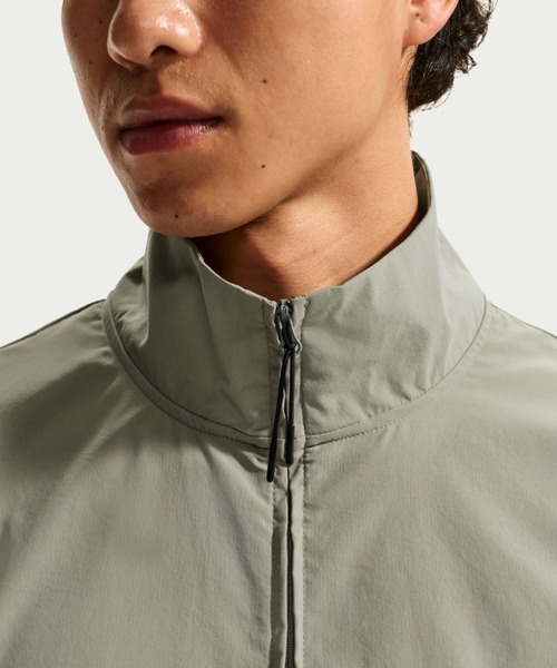 NIKE(ナイキ)の「NIKE AS M NK UV TECH FZ HELIOS SUN / ナイキ UV テック FZ ヘリオス サン ジャケット 【SP】(その他アウター・メンズ・グレー/ブラック・XL/S/L/M/XXL)」の3枚目の写真