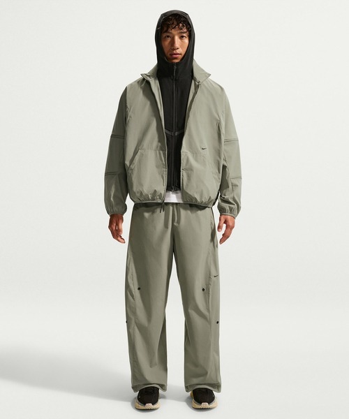 NIKE(ナイキ)の「NIKE AS M NK UV TECH FZ HELIOS SUN / ナイキ UV テック FZ ヘリオス サン ジャケット 【SP】(その他アウター・メンズ・グレー/ブラック・XL/S/L/M/XXL)」の16枚目の写真