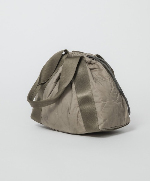 MIS（エムアイエス）の「MILITARY QUILTED MINI TOTE（トートバッグ・メンズ・ベージュ/グリーン/ブラック/ピンク/ブルー・ONESIZE）」の9枚目の写真
