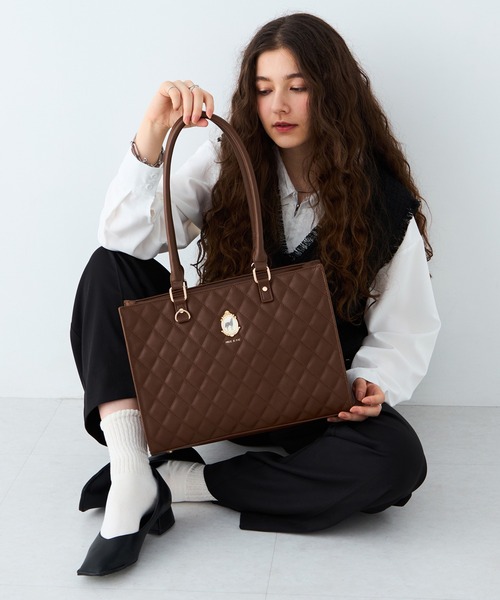 PAUL & JOE ACCESSOIRES(ポールアンドジョーアクセソワ)の「PAUL & JOE ACCESSOIRES (ポール&ジョーアクセソワ)トートバッグ A4対応 PJA-B1458 HORSE BROOCH(トートバッグ・レディース・レッド/ブラウン/ブラック・FREE)」の1枚目の写真
