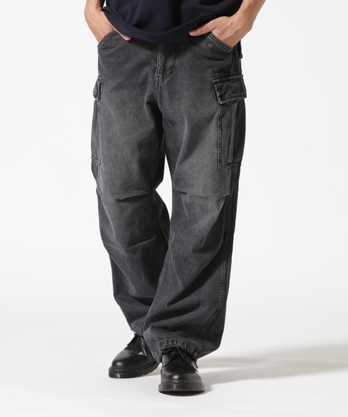 AVIREX(アヴィレックス)の「《WEB&DEPOT限定》M-65 FATIGUE DENIM PANTS / M-65 ファティーグ デニム パンツ / AVIREX / アヴィレックス(デニムパンツ・メンズ・インディゴブルー/ブラック・X-SMALL/MEDIUM/SMALL/XX-LARGE/X-LARGE/LARGE)」の1枚目の写真