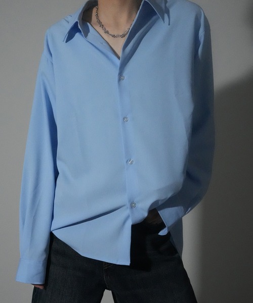 EMMA CLOTHES(エマクローズ)の「hard twist long sleeve regular collar shirt/ハードツイスト長袖レギュラーカラーシャツ(速乾 UV イージーケア)《ほりさん』コラボ》(シャツ/ブラウス・メンズ・サックスブルー/ピンク/グレイッシュベージュ/スミクロ/オフホワイト・L/S/M)」の4枚目の写真
