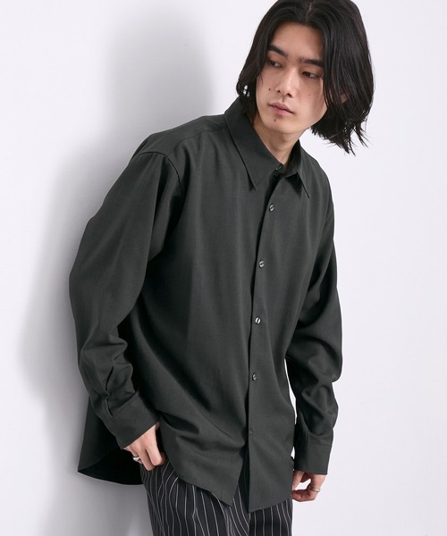 EMMA CLOTHES(エマクローズ)の「hard twist long sleeve regular collar shirt/ハードツイスト長袖レギュラーカラーシャツ(速乾 UV イージーケア)《ほりさん』コラボ》(シャツ/ブラウス・メンズ・サックスブルー/ピンク/グレイッシュベージュ/スミクロ/オフホワイト・L/S/M)」の18枚目の写真