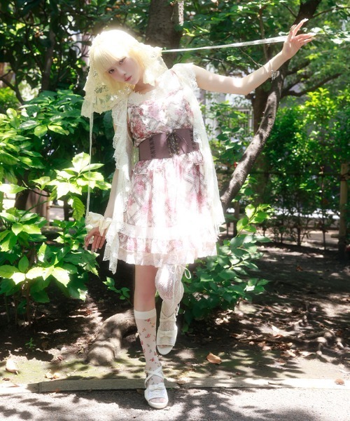 myu:loret(ミュウロレット)の「ラッフルレースジレ(カーディガン/ボレロ・レディース・キナリ・FREE)」の2枚目の写真