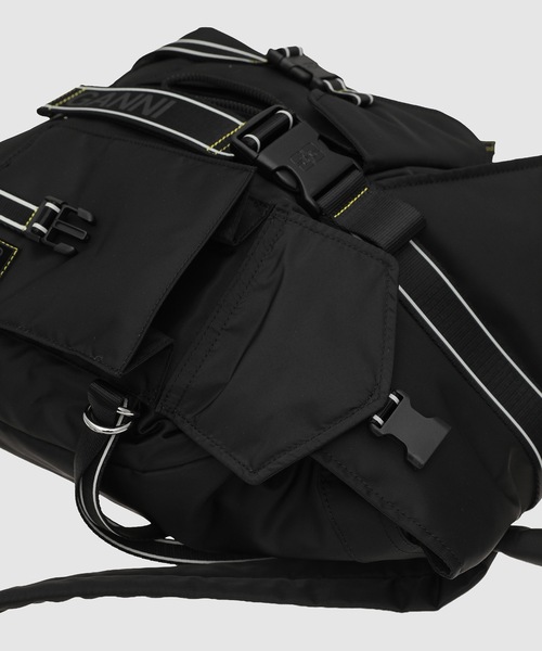 GANNI(ガニー)の「Re-Tech Sport Nylon Backpack(バックパック/リュック・レディース・ブラック・ONE SIZE)」の6枚目の写真
