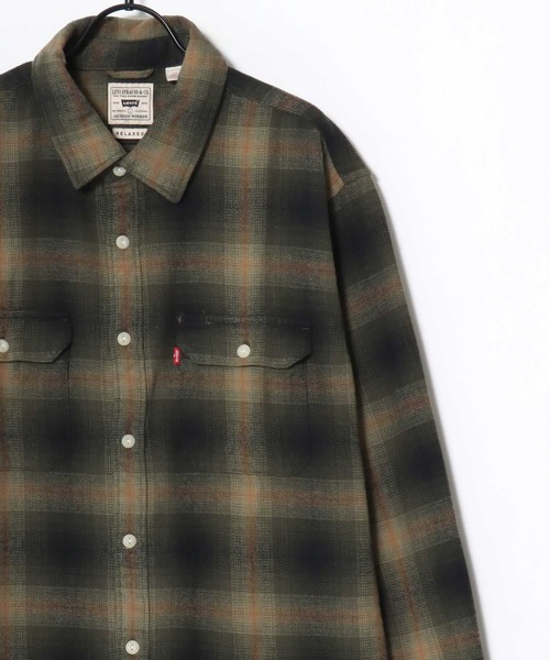 Levi's（リーバイス）の「Levi's/リーバイス JACKSON WORKER OMBRE CHECK SHIRT/オーバーサイズ オンブレチェックシャツ/フランネルシャツ/レギュラーカラーシャツ/レディース メンズ（シャツ/ブラウス・メンズ・ネイビー/カーキ/ワイン・M/L/XL）」の13枚目の写真