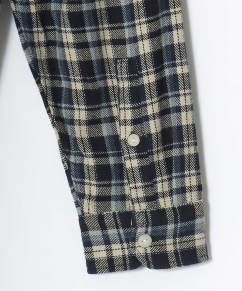 Levi's（リーバイス）の「Levi's/リーバイス JACKSON WORKER OMBRE CHECK SHIRT/オーバーサイズ オンブレチェックシャツ/フランネルシャツ/レギュラーカラーシャツ/レディース メンズ（シャツ/ブラウス・メンズ・ネイビー/カーキ/ワイン・M/L/XL）」の15枚目の写真