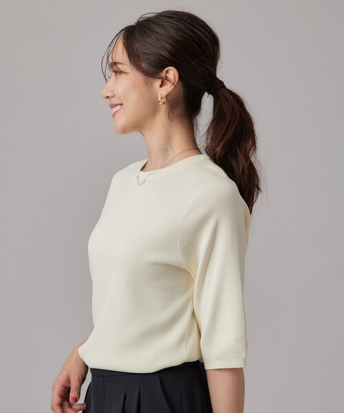 SHOO・LA・RUE(シューラルー)の「【ガンガン洗える/ひんやり/UV/毛玉になりにくい】二の腕見せない 5分袖ニット(ニット/セーター・レディース・ブラウン系3/ライトパープル/ブラック/ブルー系その他/アイボリー/ブラウン系その他・01/02/03/04)」の9枚目の写真