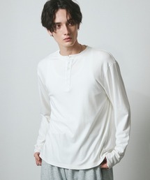 DAZE（デイズ）の「ヘンリーネック ロングスリーブTシャツ（Tシャツ/カットソー）」