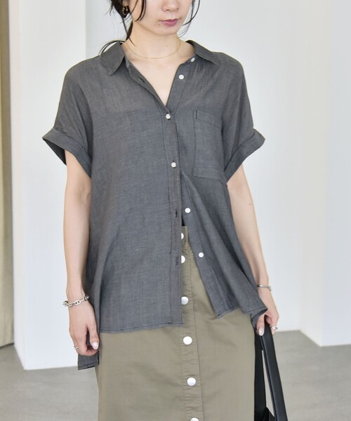 quaranciel(カランシエル)の「quaranciel:〈手洗い可能〉シアー デニム フレンチスリーブ レギュラー シャツ(シャツ/ブラウス・レディース・ブルー/ライトブルー/ブラック・ONE SIZE)」の12枚目の写真