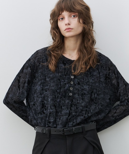 AIVER(アイバー)の「AIVER フロッキーシアーヘンリーネックプルオーバー(Tシャツ/カットソー・メンズ・ホワイト系その他/ブラック系その他・SMALL/MEDIUM/LARGE)」の13枚目の写真