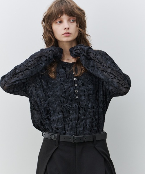 AIVER(アイバー)の「AIVER フロッキーシアーヘンリーネックプルオーバー(Tシャツ/カットソー・メンズ・ホワイト系その他/ブラック系その他・SMALL/MEDIUM/LARGE)」の12枚目の写真