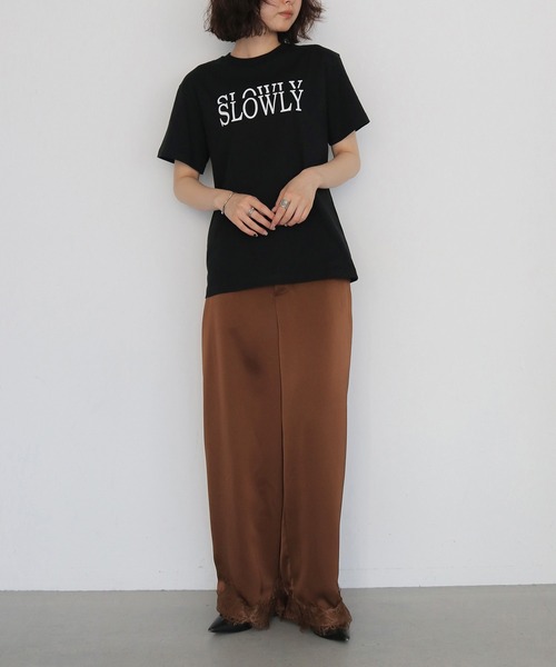 HER CLOSET(ハークローゼット)の「【HER CLOSET】SLOWLY ロゴTシャツ SLOWLY LOGO T-SHIRT(Tシャツ/カットソー・レディース・ブラック/オフホワイト・S/L/M)」の14枚目の写真