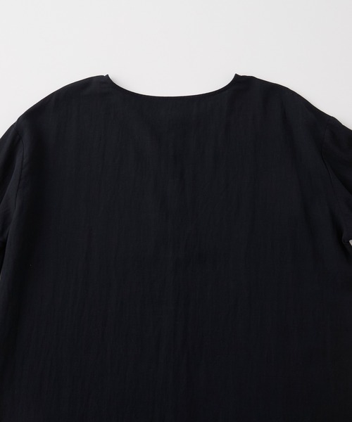 Aunely(オーネリー)の「【Aunely】しわレス ヘンリーホックネックブラウス<YOSOOIシリーズ>(シャツ/ブラウス・レディース・ピンク/ブラウン/ライトグレー/オフホワイト/ネイビー/ブラック・L/M)」の19枚目の写真