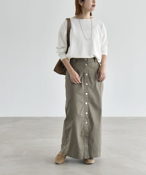 quaranciel(カランシエル)の「quaranciel:〈洗濯機可能〉カットジョーゼット ラウンドヘム ルーズ プルオーバー(Tシャツ/カットソー・レディース・チャコールグレー/ブラック/ネイビー/オフホワイト・ONE SIZE)」の5枚目の写真