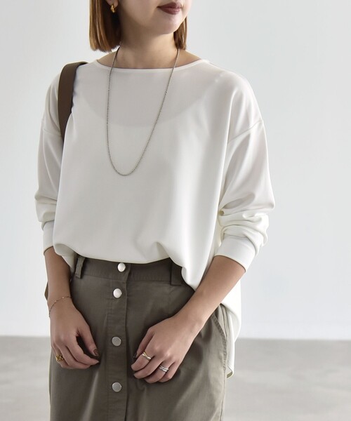 quaranciel(カランシエル)の「quaranciel:〈洗濯機可能〉カットジョーゼット ラウンドヘム ルーズ プルオーバー(Tシャツ/カットソー・レディース・チャコールグレー/ブラック/ネイビー/オフホワイト・ONE SIZE)」の15枚目の写真