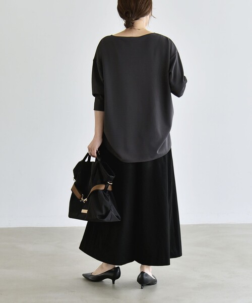 quaranciel(カランシエル)の「quaranciel:〈洗濯機可能〉カットジョーゼット ラウンドヘム ルーズ プルオーバー(Tシャツ/カットソー・レディース・チャコールグレー/ブラック/ネイビー/オフホワイト・ONE SIZE)」の18枚目の写真