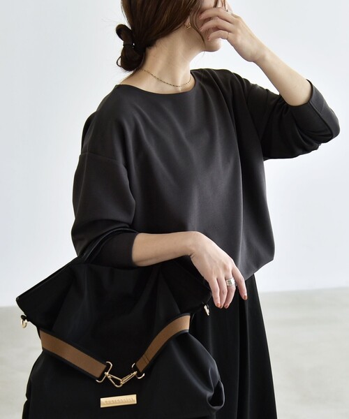 quaranciel(カランシエル)の「quaranciel:〈洗濯機可能〉カットジョーゼット ラウンドヘム ルーズ プルオーバー(Tシャツ/カットソー・レディース・チャコールグレー/ブラック/ネイビー/オフホワイト・ONE SIZE)」の19枚目の写真