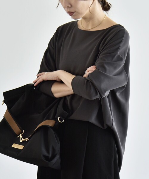 quaranciel(カランシエル)の「quaranciel:〈洗濯機可能〉カットジョーゼット ラウンドヘム ルーズ プルオーバー(Tシャツ/カットソー・レディース・チャコールグレー/ブラック/ネイビー/オフホワイト・ONE SIZE)」の20枚目の写真