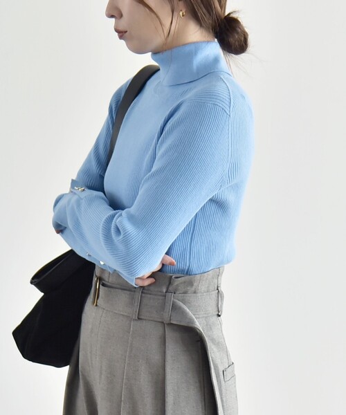 quaranciel(カランシエル)の「〈手洗い可能〉カシミヤ ミックス ハイゲージ タートルネック リブ ニット(ニット/セーター・レディース・ライトブルー/ブラック/チャコールグレー/オレンジ/その他/ナチュラル・ONE SIZE)」の17枚目の写真