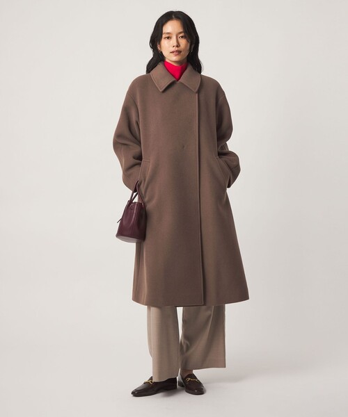 green label relaxing(グリーンレーベルリラクシング)の「CANGIOLI ステンカラー コート(ステンカラーコート・レディース・ネイビー/モカ・36/38/40)」の9枚目の写真