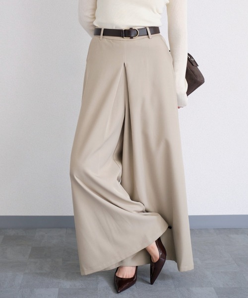 murea(ミュレア)の「センターインタックワイドパンツ(その他パンツ・レディース・アイボリー/グレー/ネイビー/ブラック・S/M)」の2枚目の写真