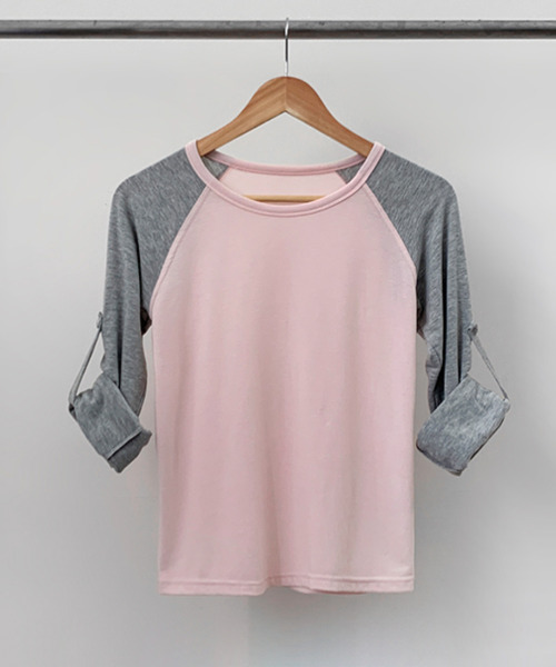 VIVID LADY(ビビッドレディー)の「ロールアップ配色 ラグランロングTシャツ(Tシャツ/カットソー・レディース・ライトブルー/ネイビー/ピンク/ミント・FREE)」の8枚目の写真