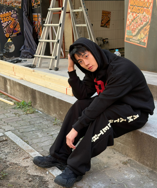 AMOU(アモウ)の「333 フーディー ブラック(パーカー・メンズ・その他・1/2)」の9枚目の写真