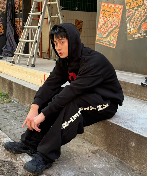 AMOU(アモウ)の「333 フーディー ブラック(パーカー・メンズ・その他・1/2)」の3枚目の写真