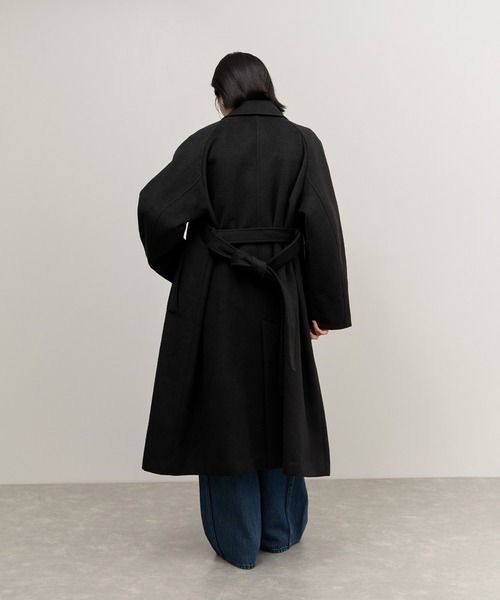ADAM ET ROPE'（アダムエロペ）の「【WEB限定】ベルテッドオーバーサイズロングコート（ステンカラーコート・レディース・ブラウン系その他2/ベージュ系その他/チャコールグレー/ブラック・FREE）」の8枚目の写真