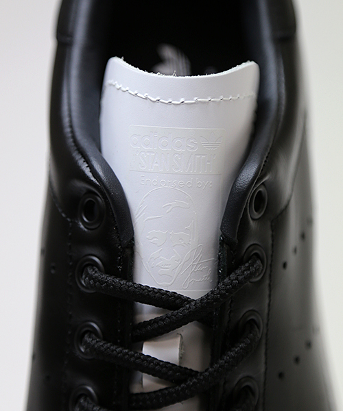 adidas(アディダス)の「adidas Originals STAN SMITH "Black/White"(スニーカー・メンズ・ブラック・26.0cm/27.0cm/26.5cm/27.5cm/28.0cm/28.5cm)」の6枚目の写真