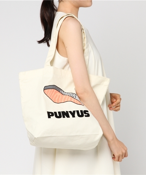 PUNYUS(プニュズ)の「フードトートバッグ(トートバッグ・レディース・パープル/ホワイト/ブラック・FREE)」の8枚目の写真