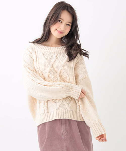 earth music&ecology(アースミュージックアンドエコロジー)の「オフショルニットプルオーバー(ニット/セーター・レディース・アイボリー/ピンク/グレー・FREE)」の2枚目の写真