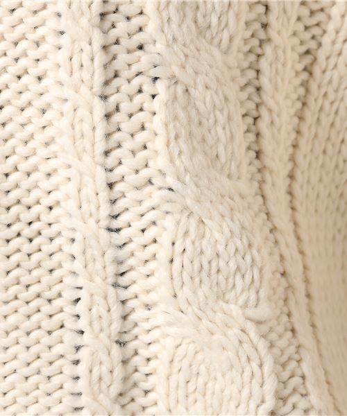 earth music&ecology(アースミュージックアンドエコロジー)の「オフショルニットプルオーバー(ニット/セーター・レディース・アイボリー/ピンク/グレー・FREE)」の4枚目の写真
