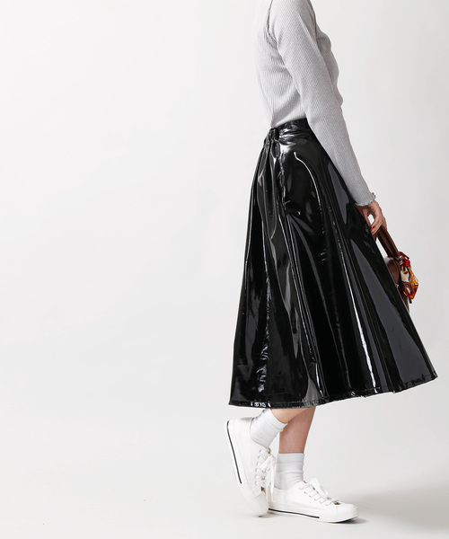 WEGO（ウィゴー）の「WEGO/エナメルミディフレアスカート（スカート