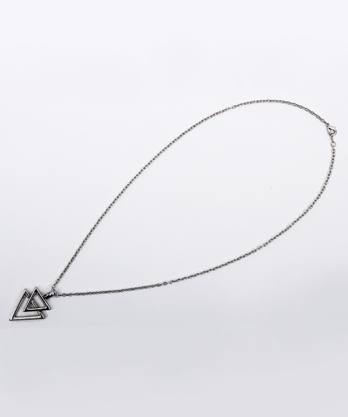 8(eight)(エイト)の「トライアングル ネックレス 三角形(ネックレス・メンズ・ブラック/シルバー/ゴールド・FREE)」の3枚目の写真