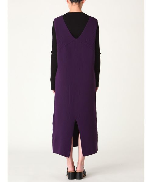 LAGUNAMOON（ラグナムーン）の「Vネックニットジャンパースカート（ワンピース・レディース・ライトグレー/ブラック/パープル・SMALL/MEDIUM）」の7枚目の写真