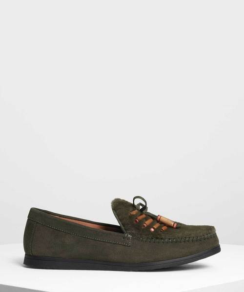 CHARLES & KEITH（チャールズ & キース）の「ファーリーモカシン / Furry Moccasins（モカシン/デッキシューズ・レディース・ブラック/ベージュ/オリーブ・22.5cm/23cm/23.5cm/24.5cm/25cm/25.5cm）」の3枚目の写真